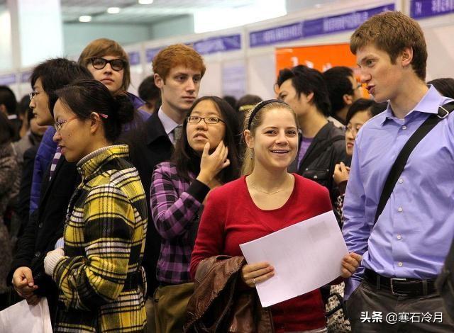 留学毕业后，你觉得回国好，还是留下好呢？